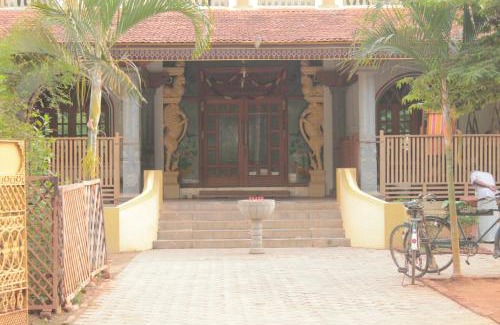 Karaikudi Hotel | Chettinaadu Narayana Vilas