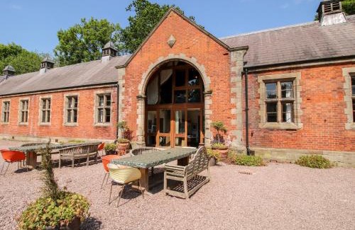 Amerton House | Chetwynd Lodge