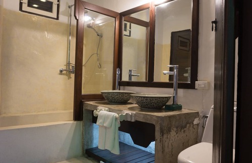 Pa Daet Hotel | Cheva Gallery Boutique Hotel