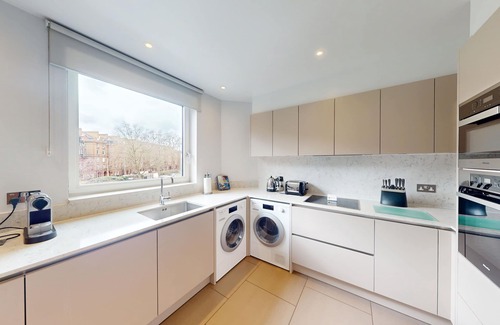 Courtfield Apartment | Cheval Gloucester Park at Kensington