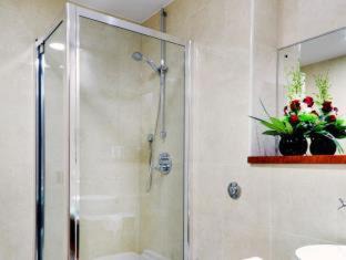 South Kensington Apartment | Cheval Harrington Court at South Kensington