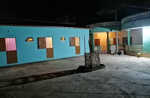 Djougou House | Chez Alfa ! C'est Espérimenté la Culture Dans une Ambiance Familial