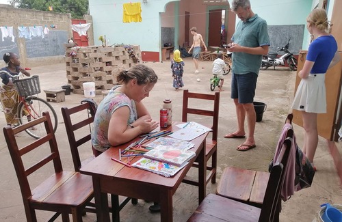 Djougou House | Chez Alfa ! C'est Espérimenté la Culture Dans une Ambiance Familial