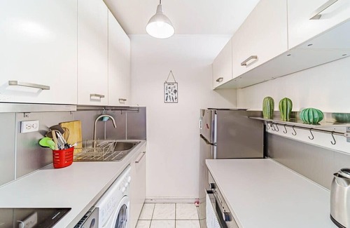 Republique - Tolstoi Apartment | Chez Anatole - Charming 4 People - Gratte Ciel