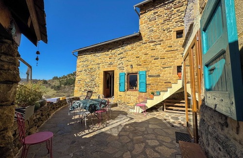 Ispagnac House | Chez Annaïk, 17th century farmhouse, an exceptional view of the Causse Méjean