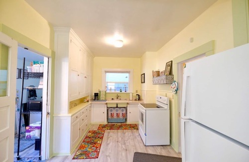 Dunsmuir House | Chez Belinda