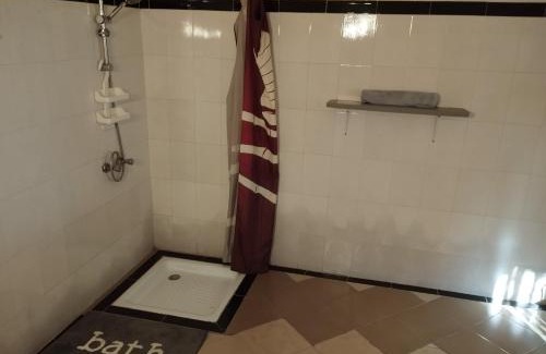Joal-Fadiout House | Chez BETTY