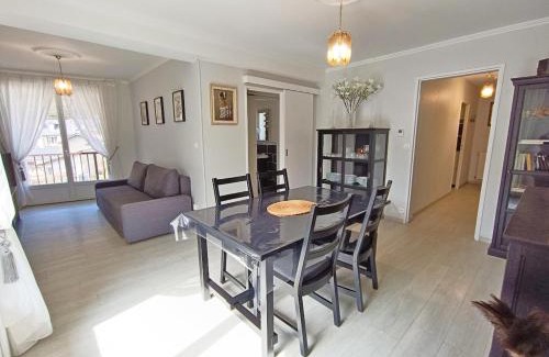 Bagneres-de-Luchon Apartment | Chez Céleste, Luchon centre, T2 bis, 4 personnes