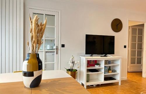 Adamville Apartment | Chez Carnot Centre d'Adamville