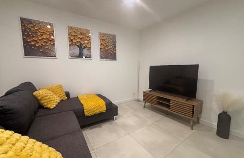 Bizanet Apartment | Chez Cricri, modern accommodation