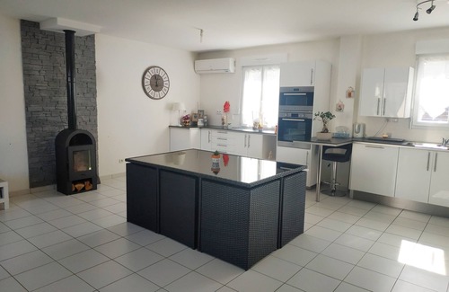 Sassay House | Chez'Elles residential house
