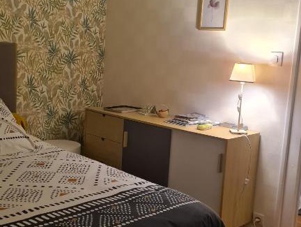 Avranches House | Chez Fabienne et Olivier, chambre privative avec SDB et WC, Avranches Baie du Mont Saint Michel
