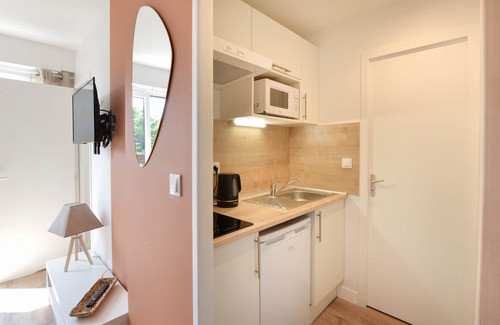 Saint-Regnobert-de-la-Cote-de-Nacre Apartment | Chez Flora - Appartement pour 4