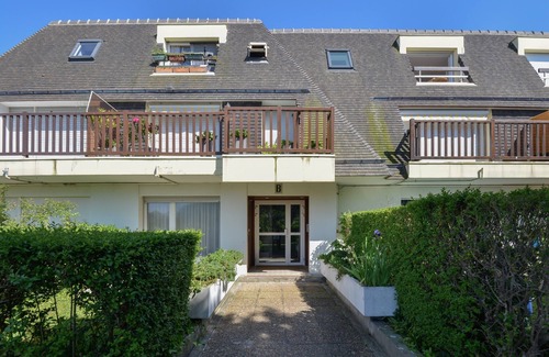 Saint-Regnobert-de-la-Cote-de-Nacre Apartment | Chez Flora - Appartement pour 4