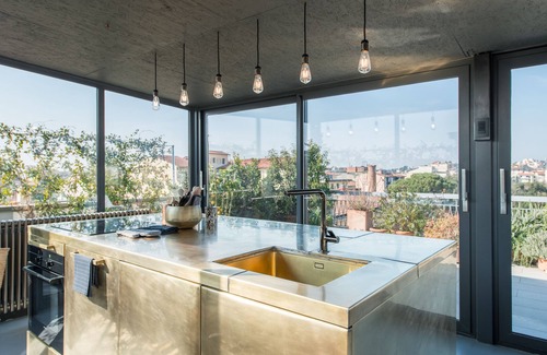 Santissima Annunziata Apartment | Chez Geraldine- Charming Rooftop Apartment in Florence