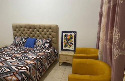Pikine Apartment | Chez Iba