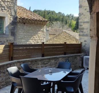 Saint-Restitut House | Chez Jadou