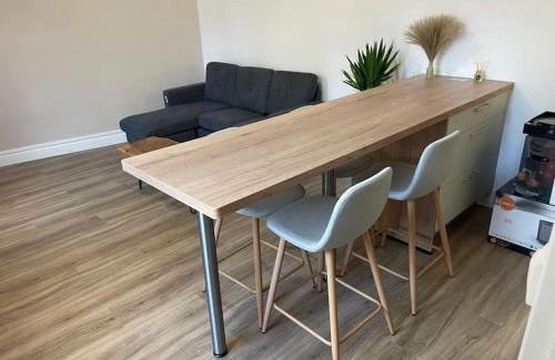 Olivet House | Chez le Padré