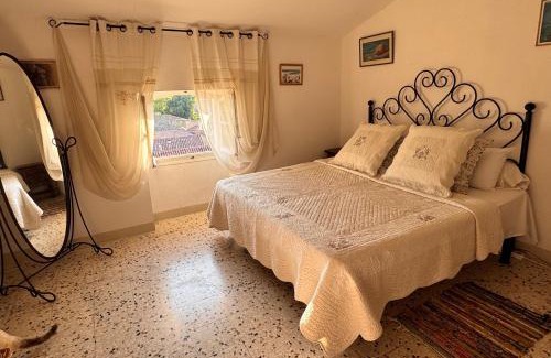 Servian House | Chez les artistes