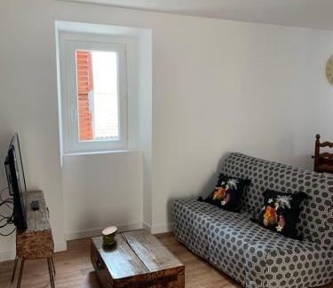 Cozzano Apartment | chez LULU appartement neuf au coeur de cozzano