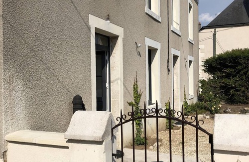 Cande-sur-Beuvron House | CHEZ LULU, town house overlooking the Beuvron