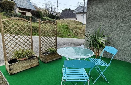 Saint-Girod Apartment | Chez ma Grand-mère