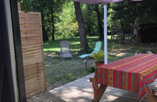 Pujols-sur-Ciron Apartment | Chez Marie et Jean nature calme terrasse parking