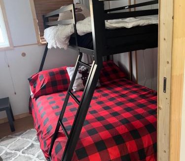 Clarke City Ski Chalet | Chez Mayan et Doly