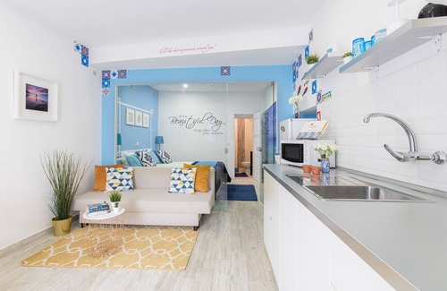 Lagos City Center House | Chez New Best Charm & Design. Your Seaside Dream!