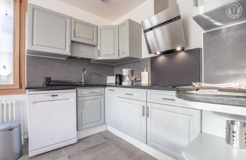Outrechaise House | Chez Nicole ET Alain