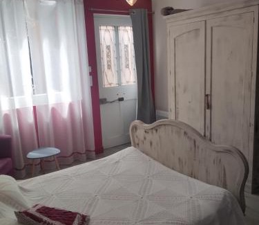 Senas Bed & Breakfast | Chez Nine, chambre indépendante avec terrasse