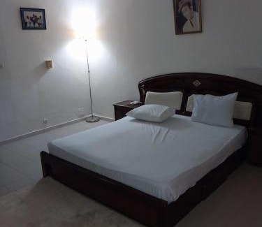 Rao Bed & Breakfast | Chez Ousmane Fall ASECNA apparemment F2