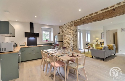 Mezieres-sur-Couesnon House | Chez Reine - MEZIERES SUR COUESNON