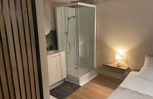 Ussel House | Chez Simon