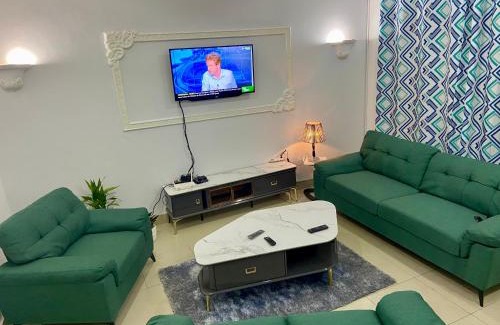 Pointe-Noire Apartment | Chez soi loin de chez soi