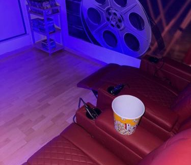 Altviller Apartment | Chez SOPHIE, logement avec jacuzzi et salle cinéma