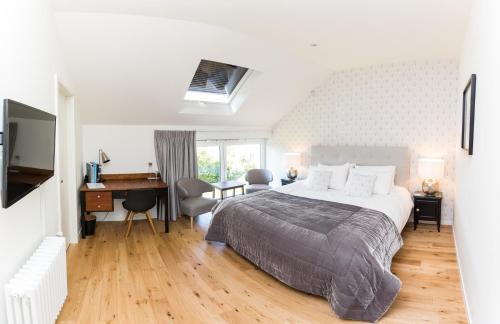 Bossut-Gottechain Bed & Breakfast | Chez Spoons B&B