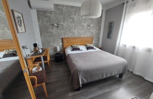 Vaissac Hotel | Chez Terrassier - Logis Hôtels - Hotel et Restaurant