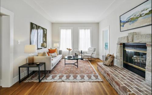 Oakmore House | Chez Toi Cottage