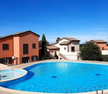 Lozari Apartment | Chez Valérie et Stéphane, Les terrasses de Lozari