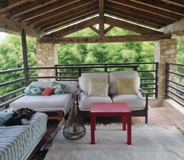 Lussan Bed & Breakfast | Chez Yvette & Shoji