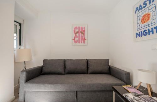Encarnacao Apartment | Chiado Meets Bairro Apartment