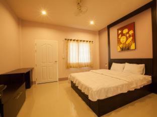 Chiang Kham Hotel | Chiangkham Grand Villa - SHA Certified