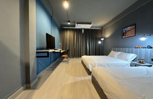 Yan Nawa House | Chiangmai vibe, City House, 7 mins to BTS, City center, Private room in Sathon, Private bathroom, Bangkok, Thailand