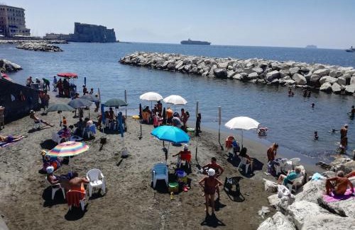 San Ferdinando Apartment | Chiatamone Seaside Suite