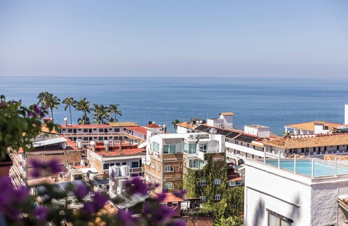 Emiliano Zapata Apartment | Chic 1 bed 2 bath Best Ocean Views Zona Romantica