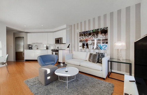 Chinatown Apartment | Chic 1 bed in Financial District