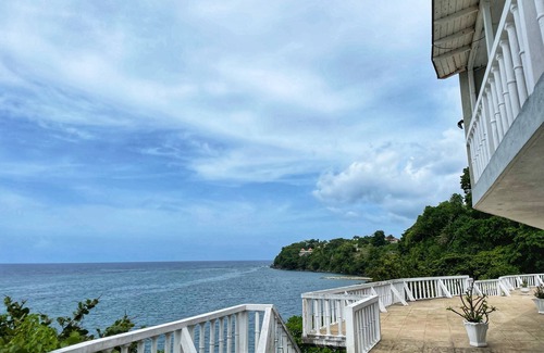 Tower Isle Apartment | Chic 1-bedroom apartment with WiFi, AC in charming Tower Isle