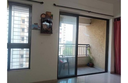 Nilje Gaon Apartment | Chic 1-bedroom apartment in brilliant Dombivli with fitness room, WiFi