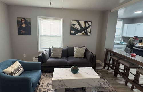 Anderson Apartment | Chic 1-bedroom apartment in fabulous Anderson